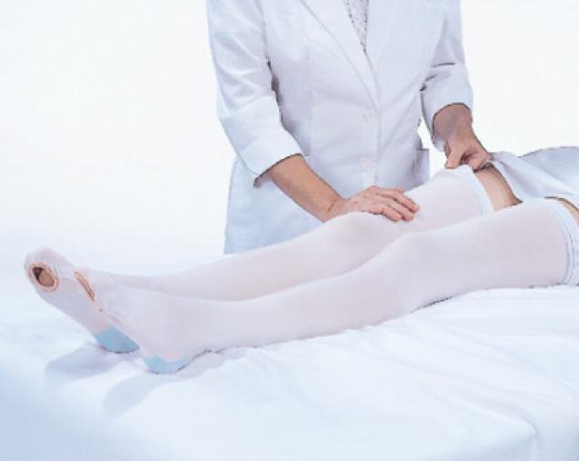 Anti-embolism Stocking CAP® Knee High X-Large / Short White Open Toe
