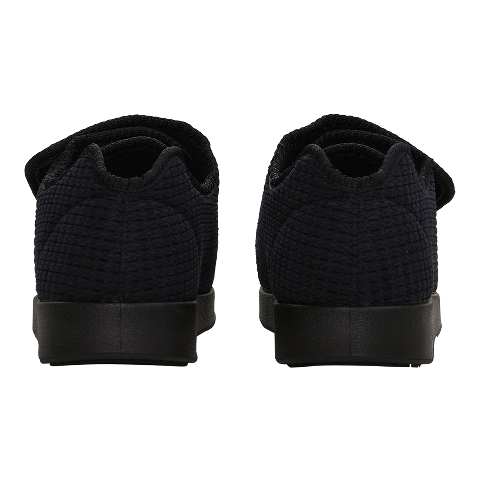 Slippers Silverts® Size 9 / 2X-Wide Black