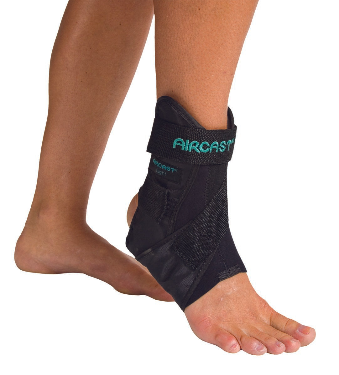 Ankle Support AirSport™ Large Hook and Loop Closure Male 11-1/2 to 13 / Female 13 to 14-1/2 Right Ankle